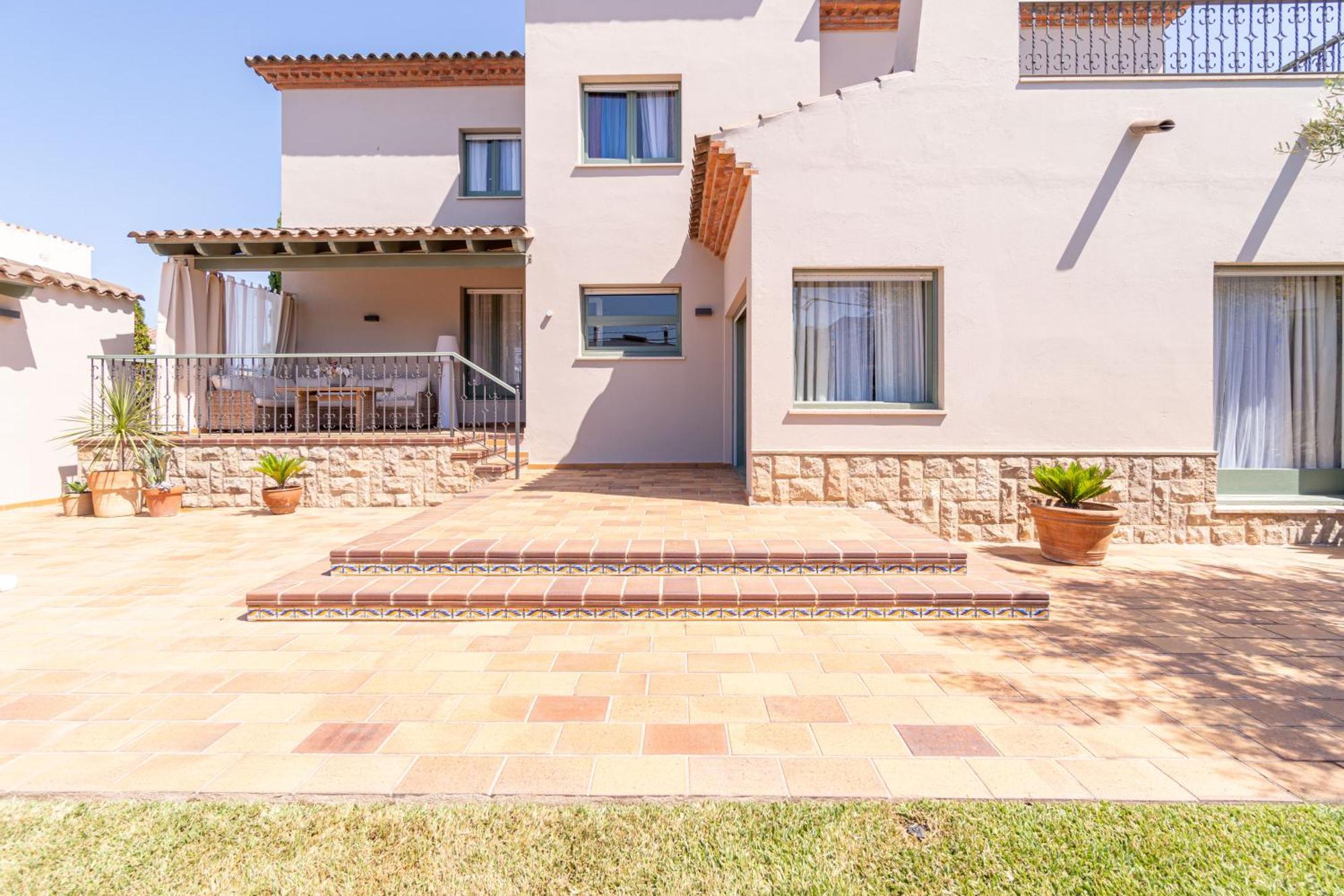 Harmony House Villa Roses Exterior photo